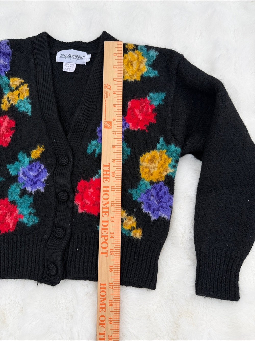 Vintage Petite wool Black Floral Button-Up Women's Cardigan Sweater - Picture 5 of 10